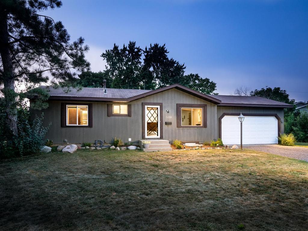 16288 Florida Way W — photo