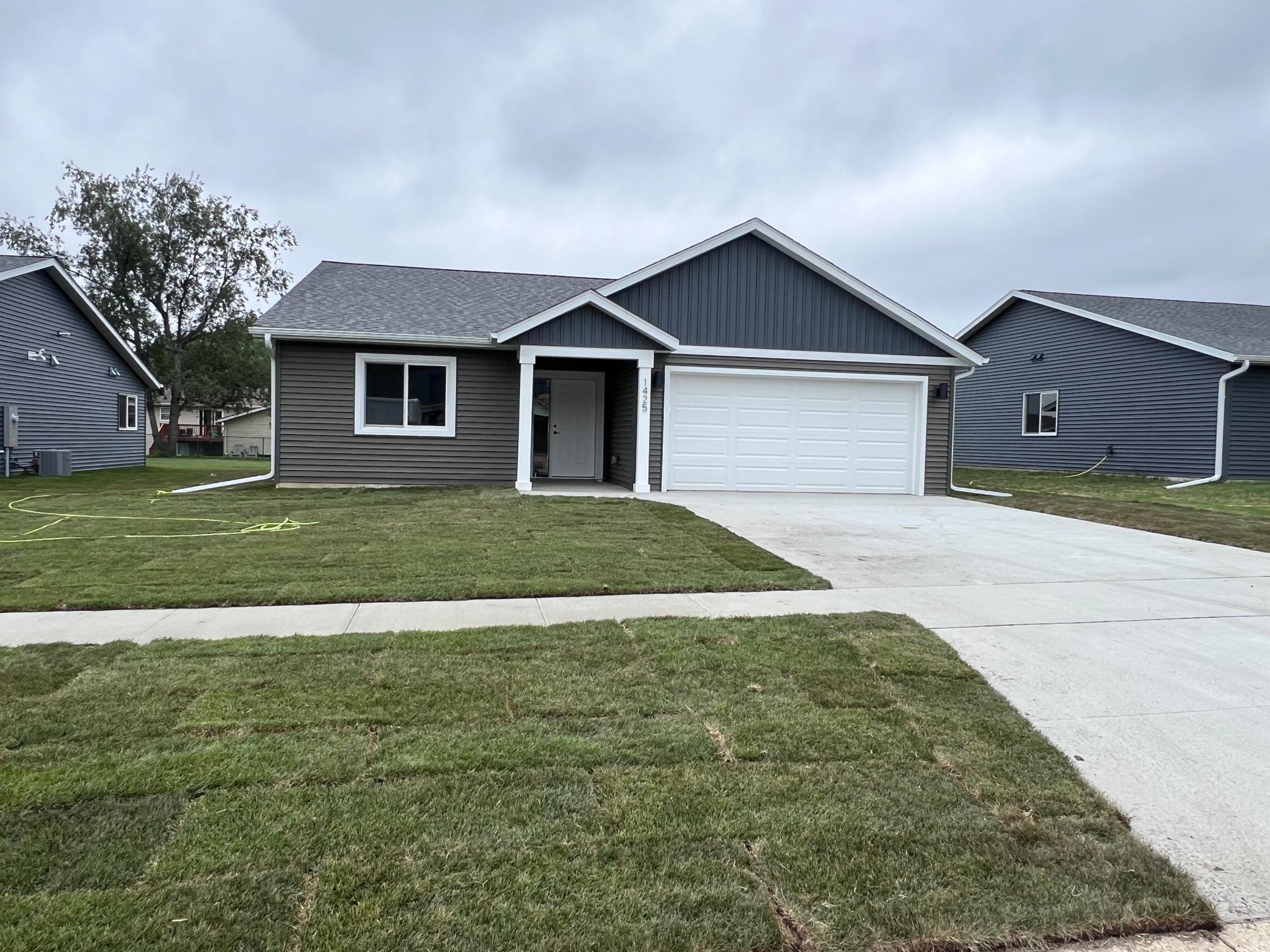1425 Sunrise Avenue SE — photo