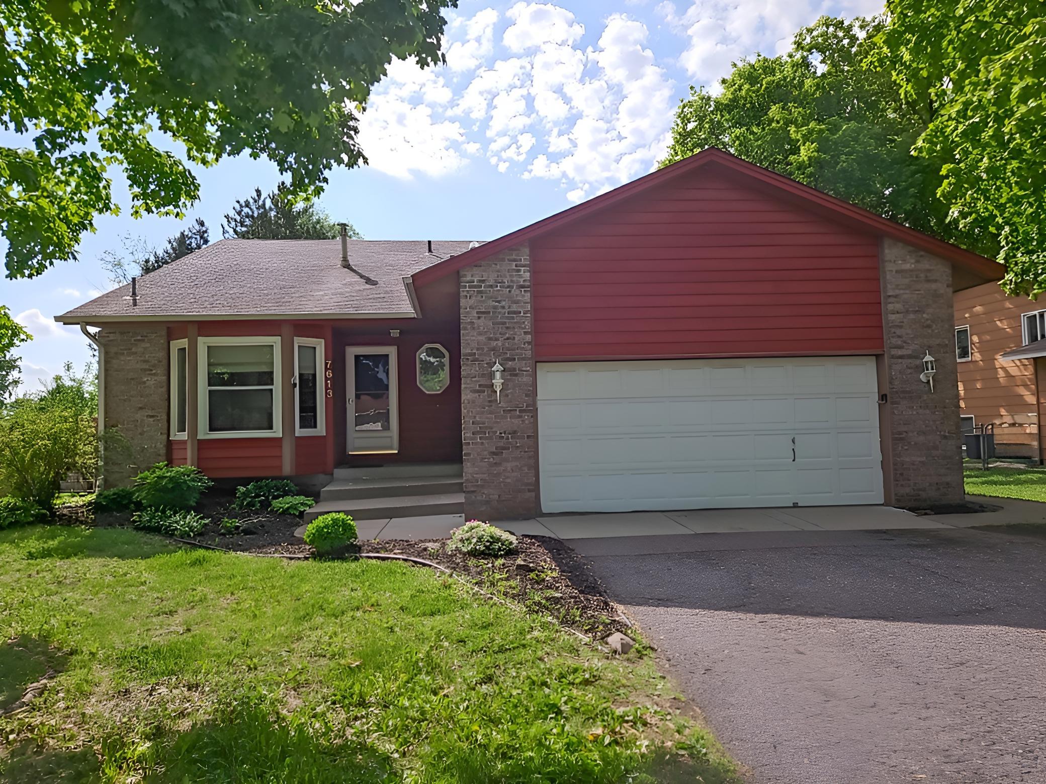 7613 Fairfield Road — photo