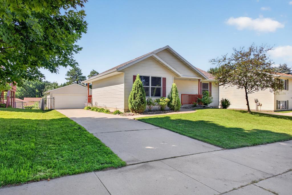 3704 Strathmore Lane SE, Rochester, MN 55904 — photo 3