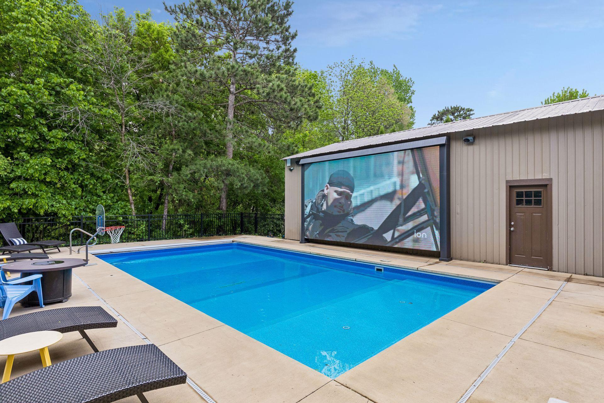 2900 Skyline Drive — photo