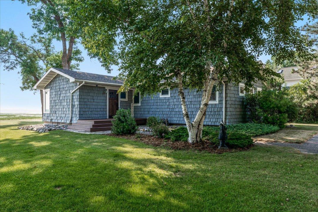 11114 Steamboat Loop NW — photo