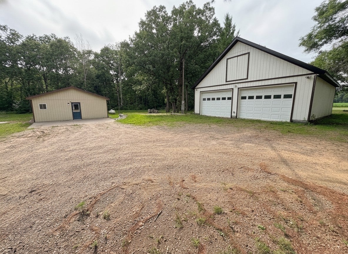 3953 Jackpine Road — photo