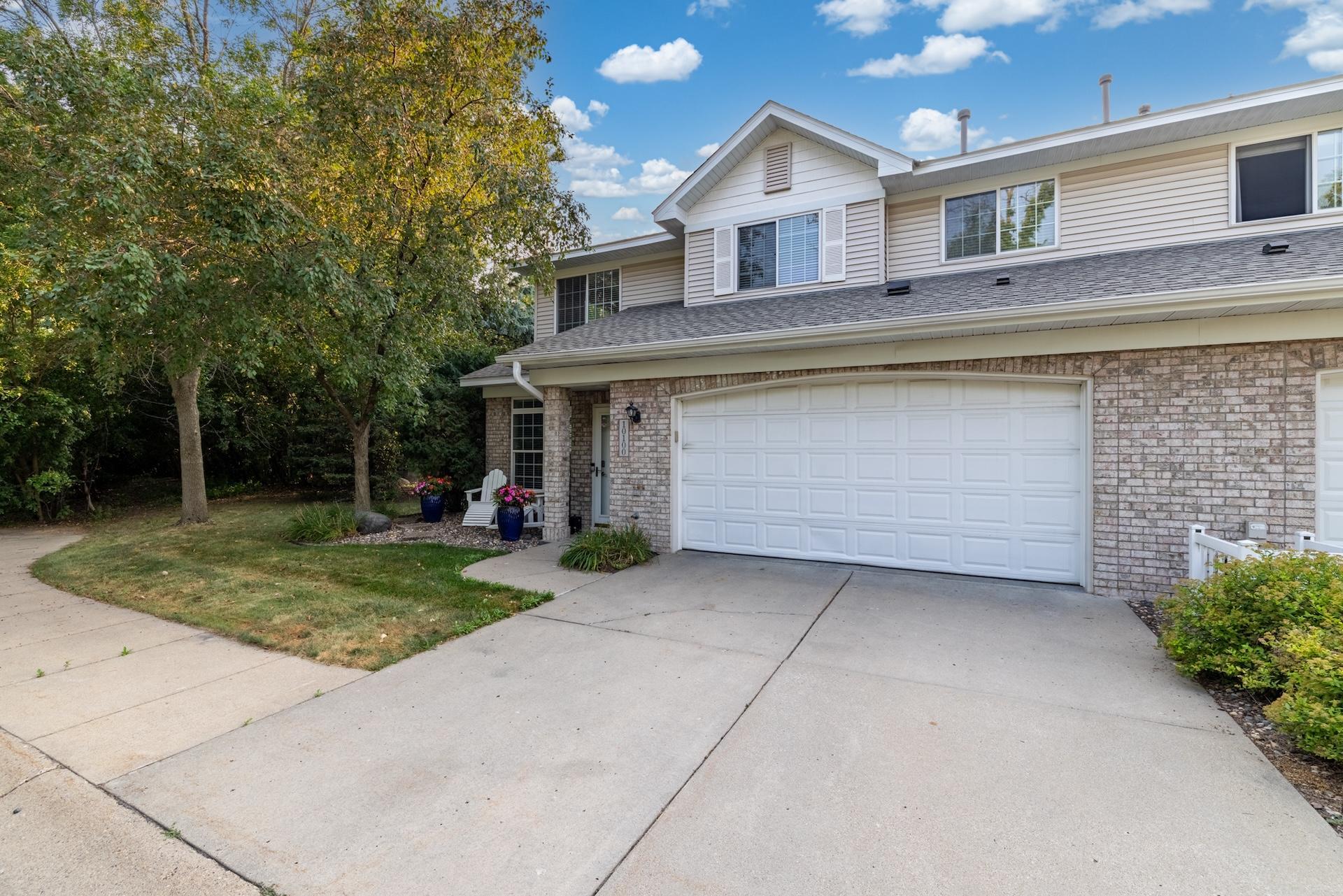 10100 Bridgehill Terrace — photo