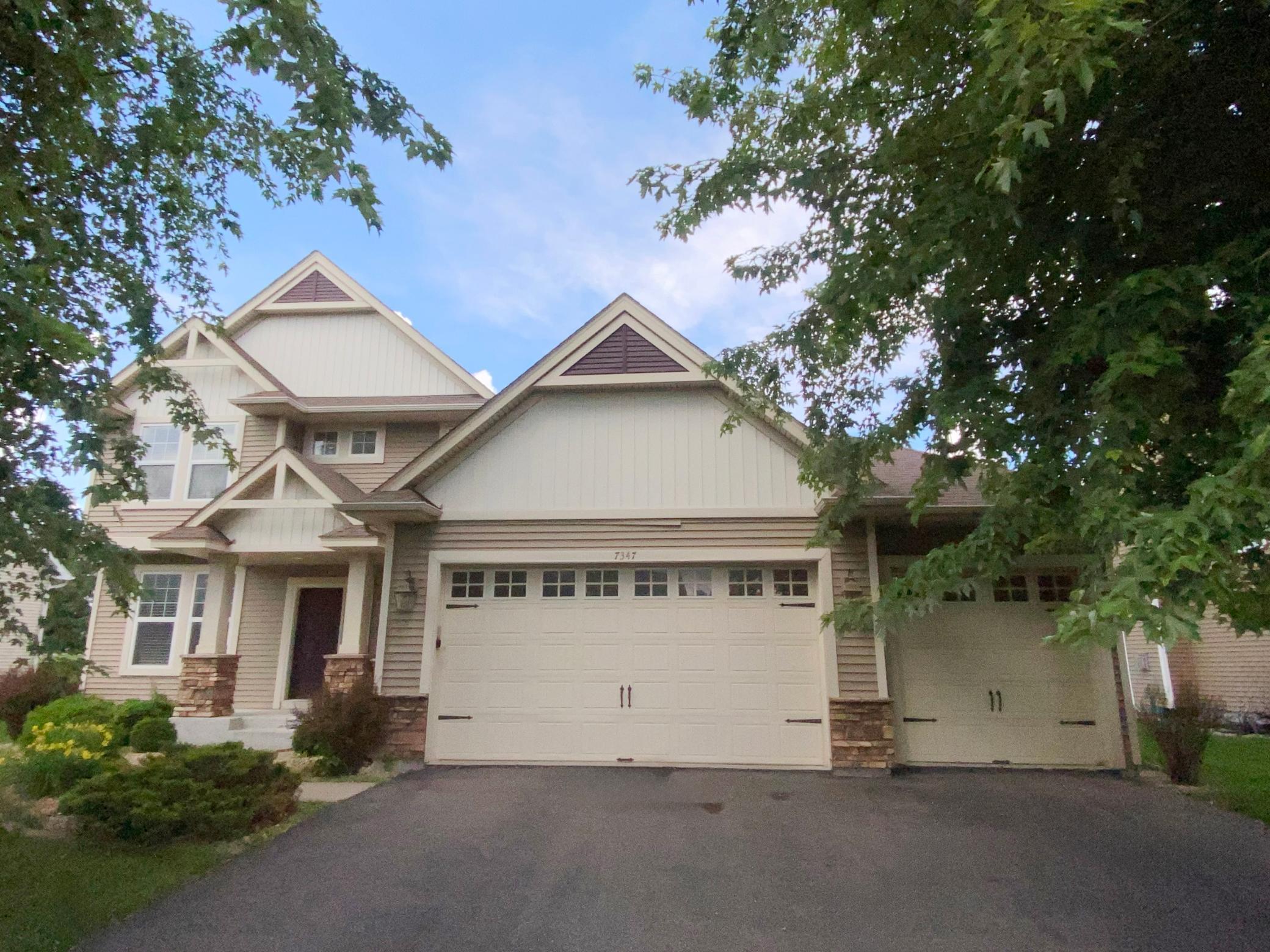 7347 Mackenzie Avenue NE — photo