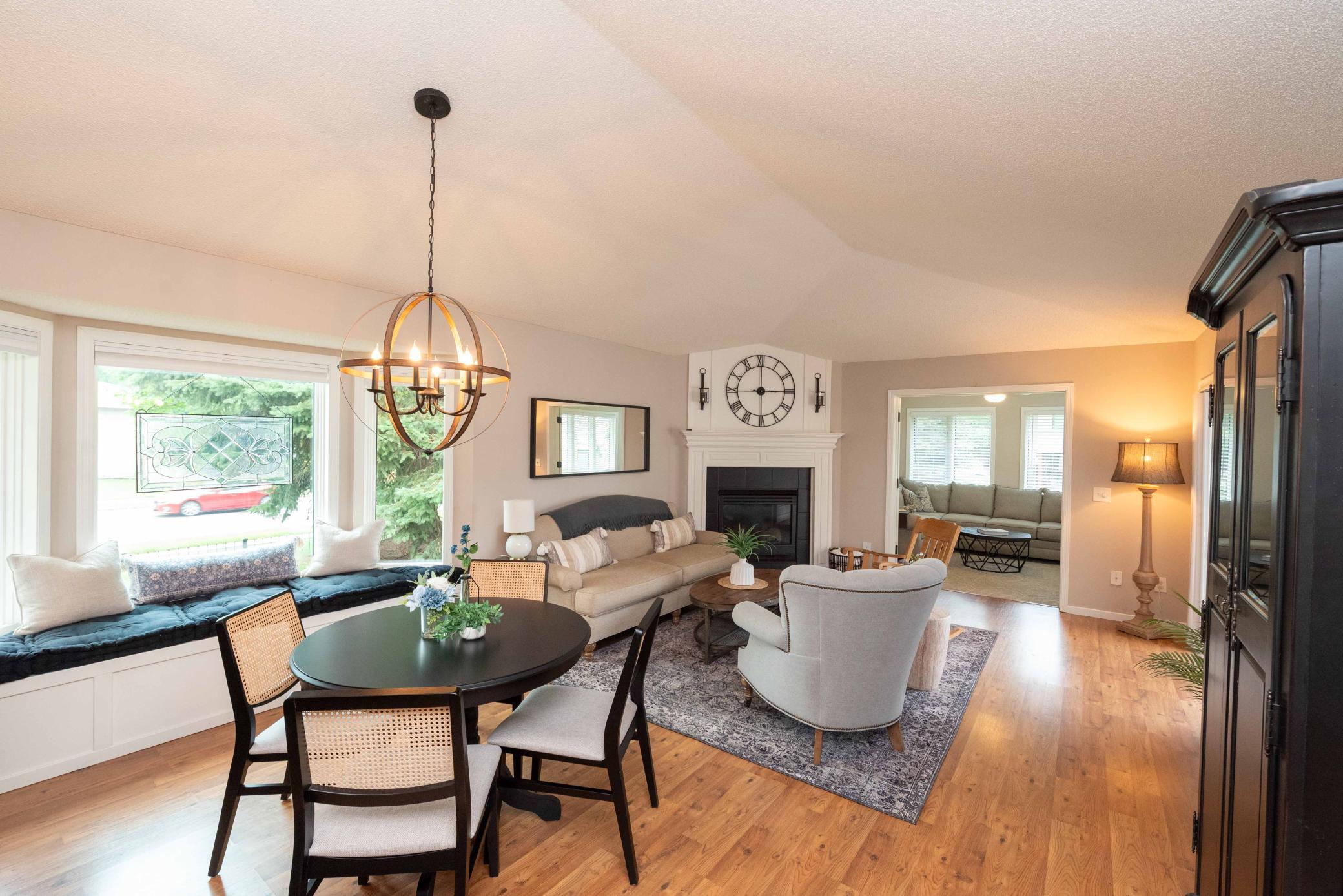 14348 Embassy Way — photo