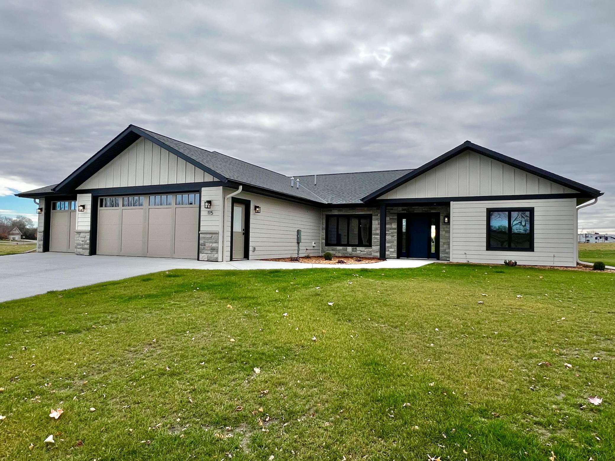 115 Barber Circle — photo
