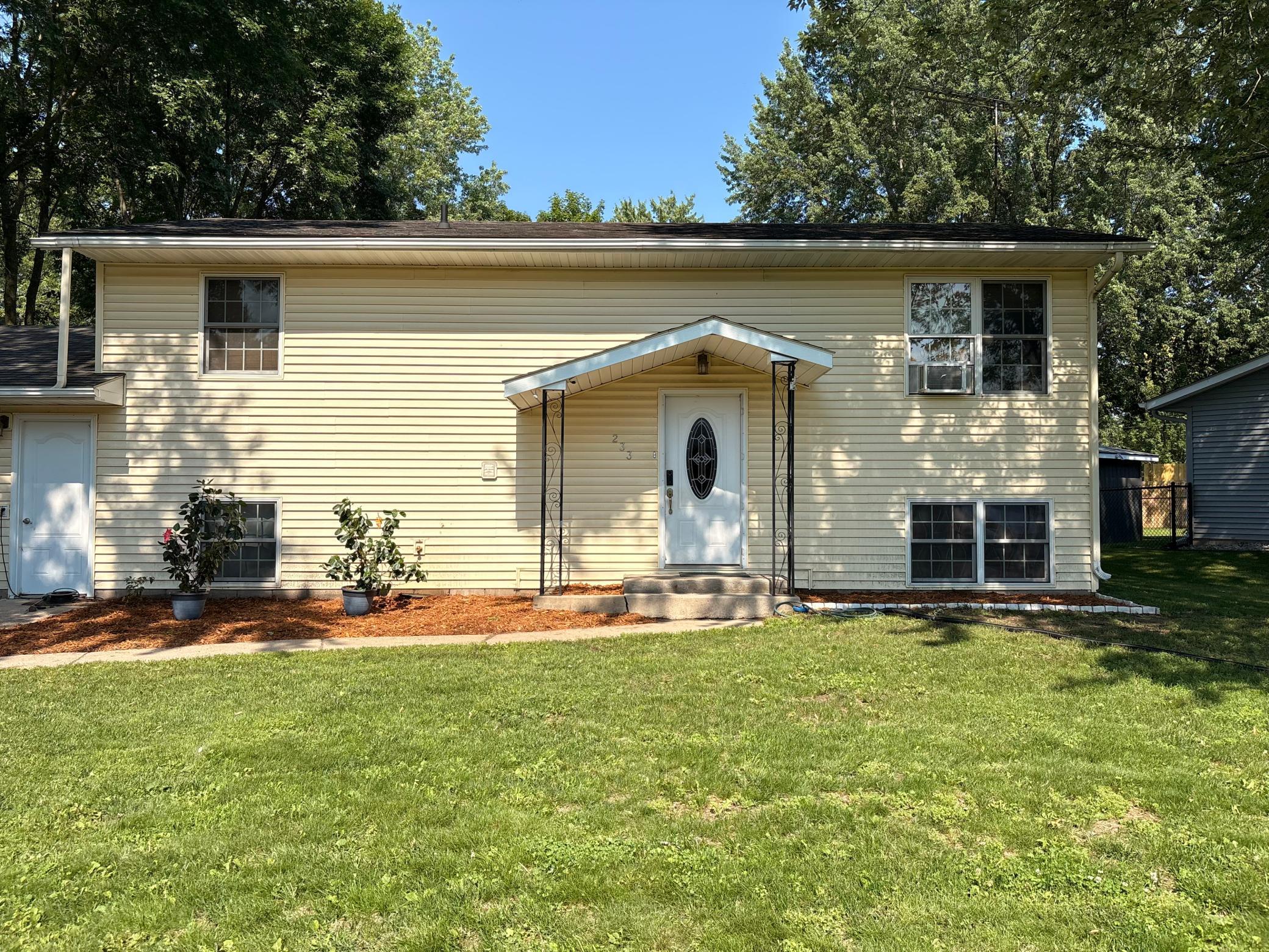 233 Maple Drive — photo