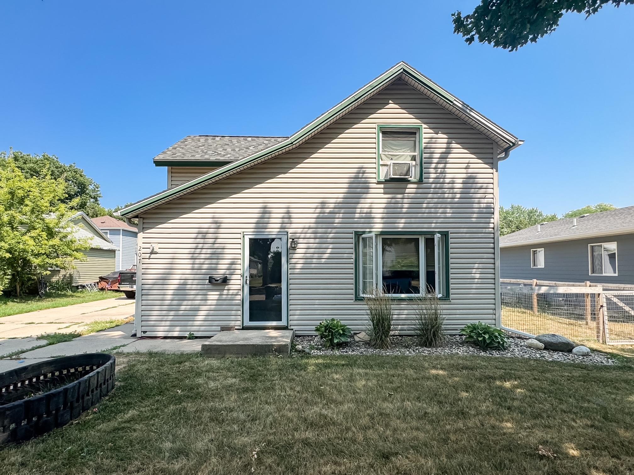 207 E Bishop Street — photo