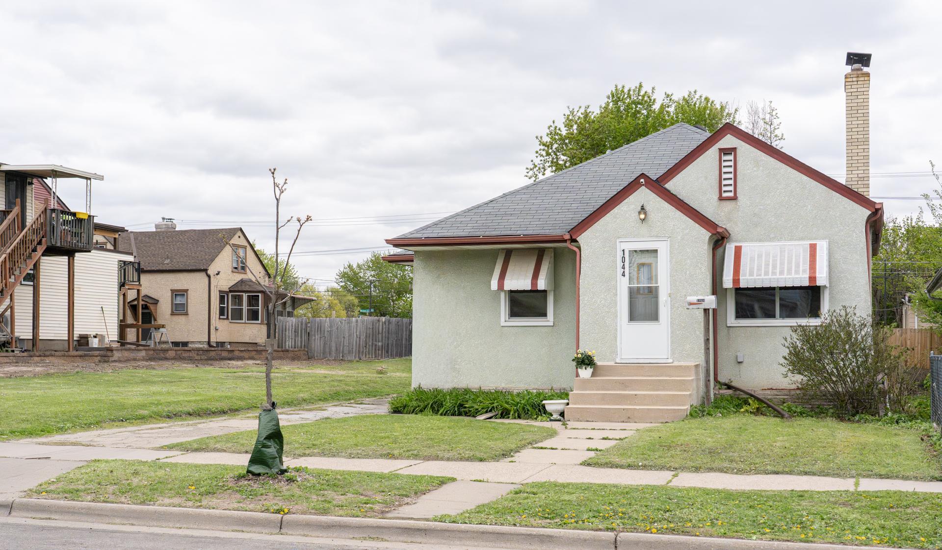 1044 Cumberland Street — photo