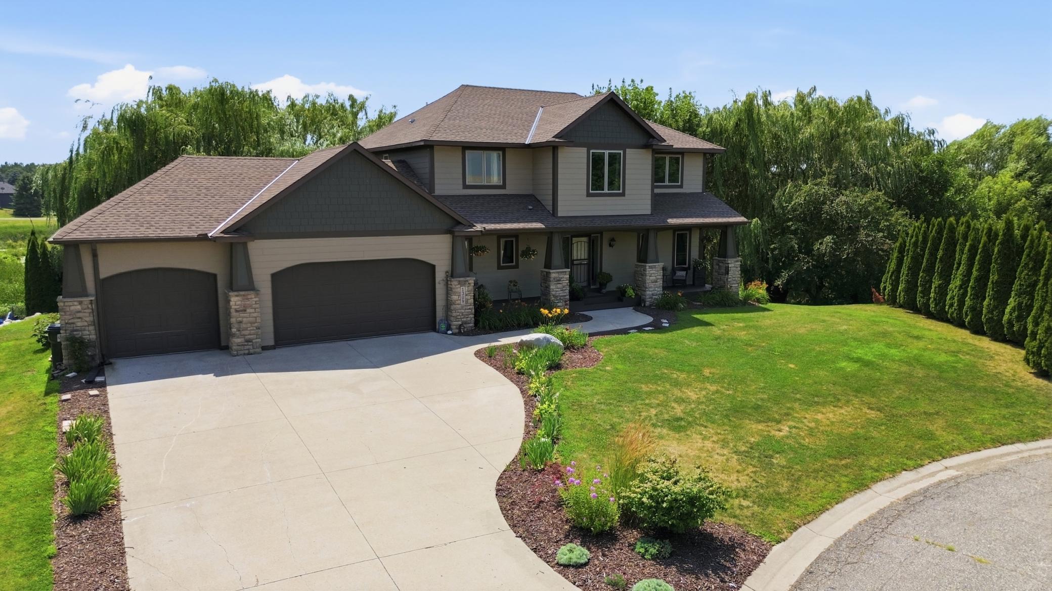 1309 Deerview Court SE — photo