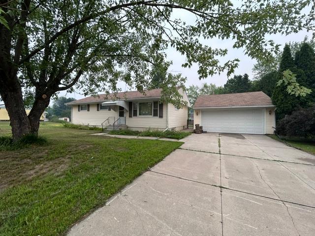704 Maple Drive — photo