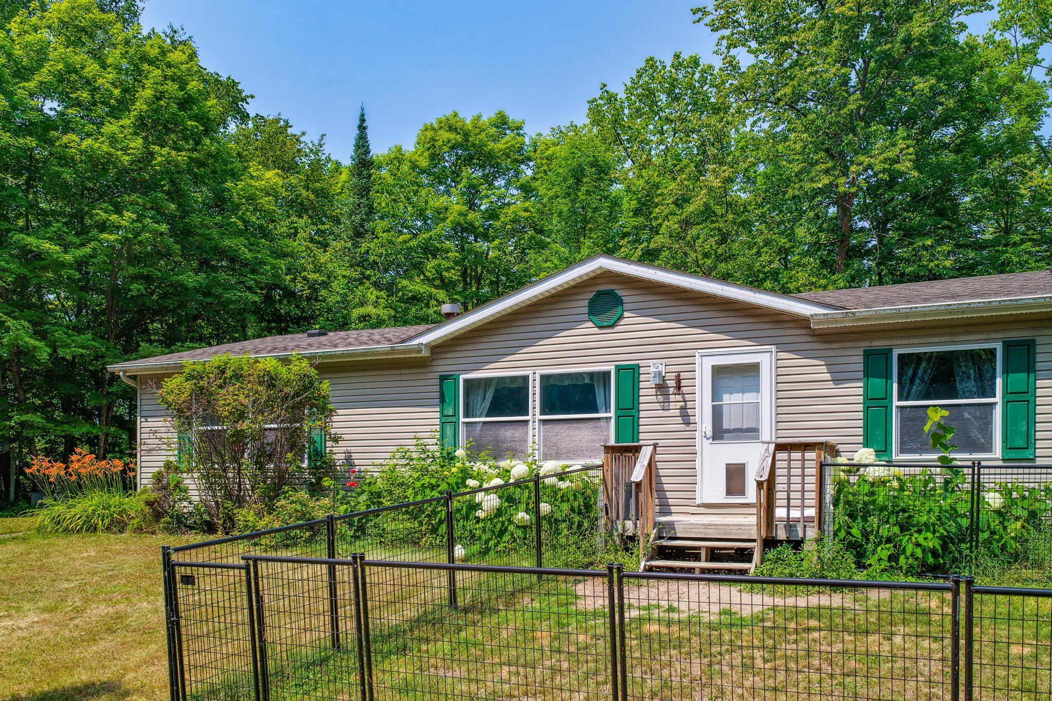 5053 Jeremy Drive NE — photo