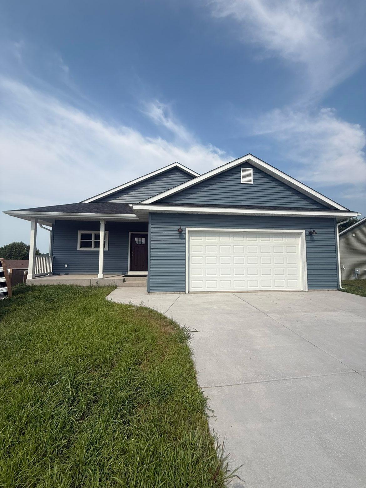 206 Blackhawk Drive — photo