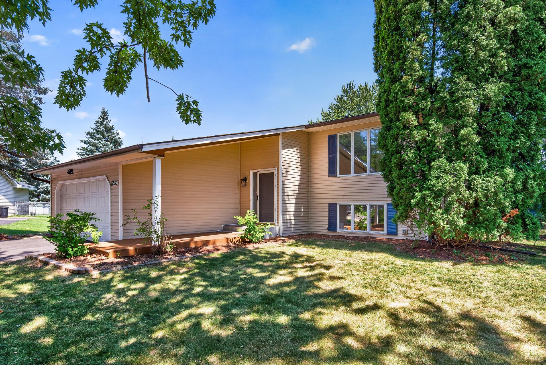 17550 Illinois Court — photo