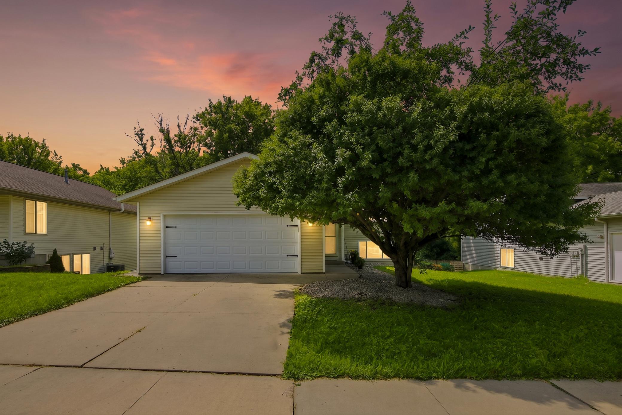 3814 Strathmore Lane SE, Rochester, MN 55904