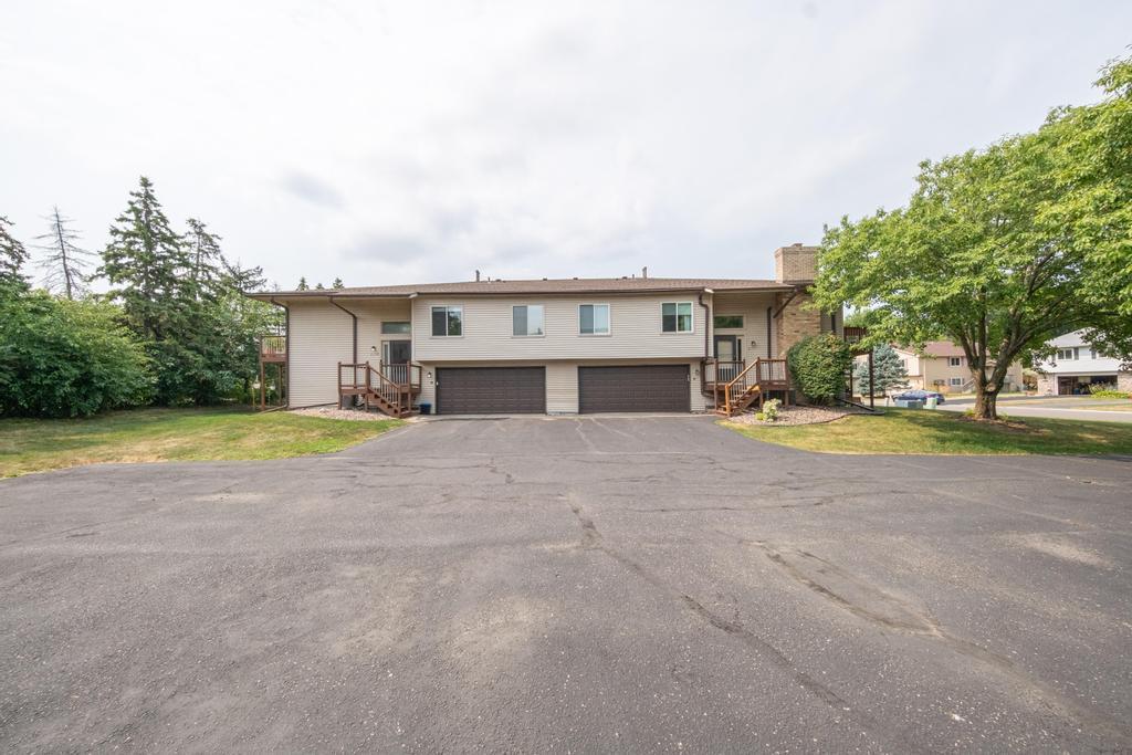 2309 Amberwood Drive — photo