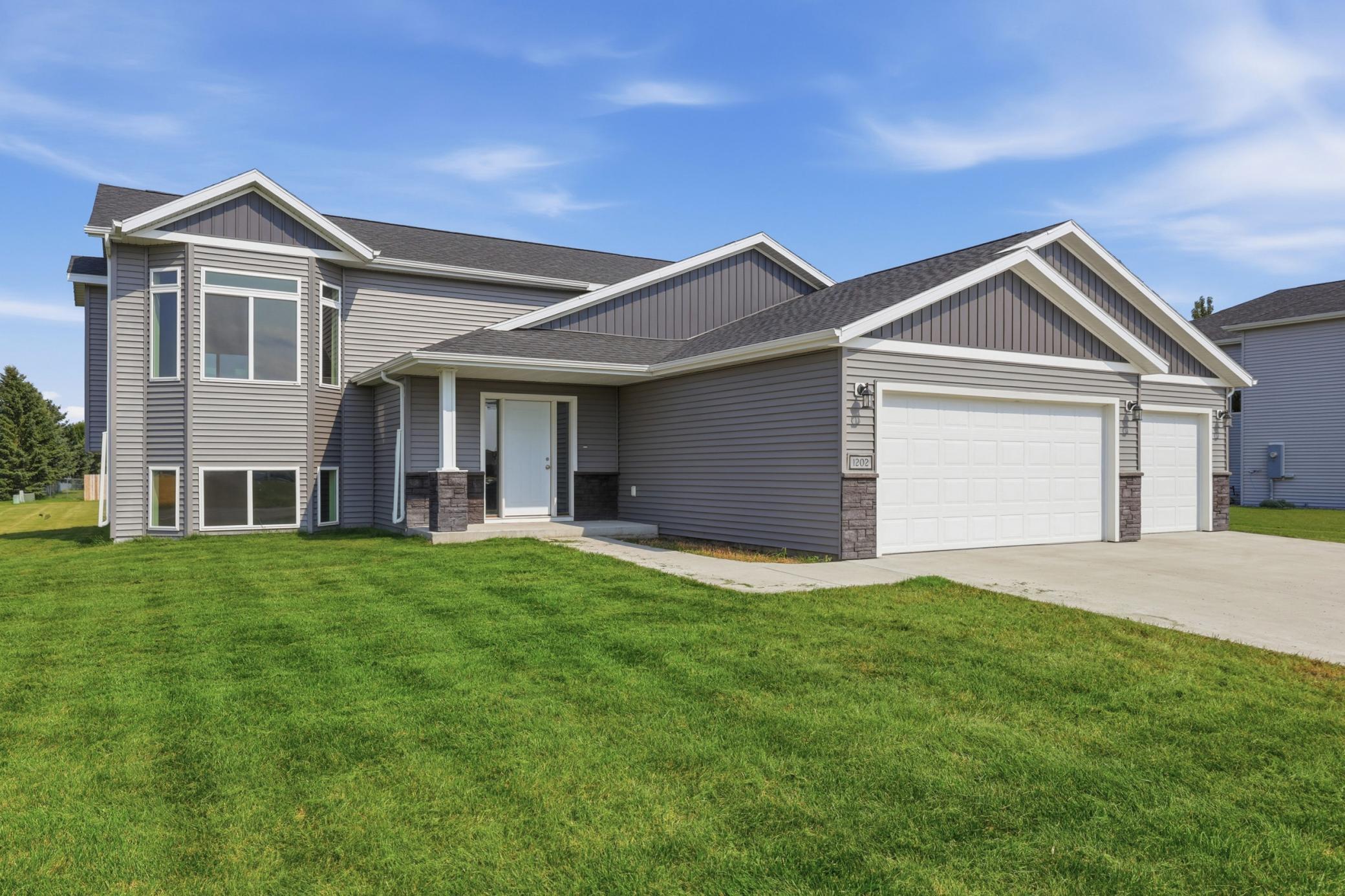 1202 Southview Drive SW — photo