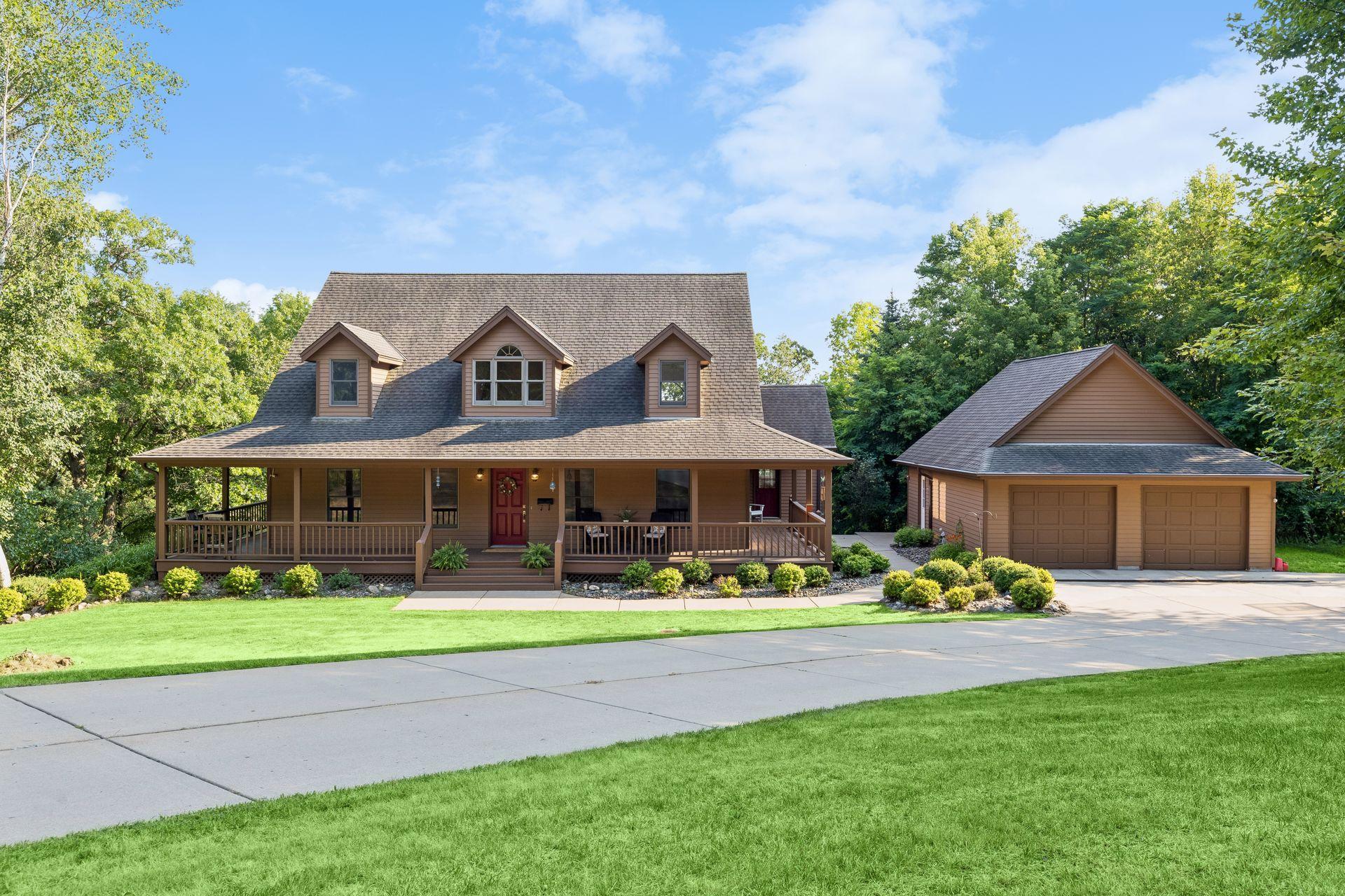 2770 Southview Ridge, Red Wing, MN 55066 — photo 2