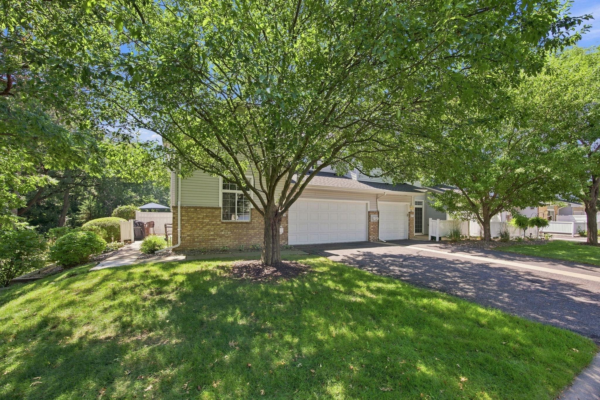 8473 Cortland Road — photo