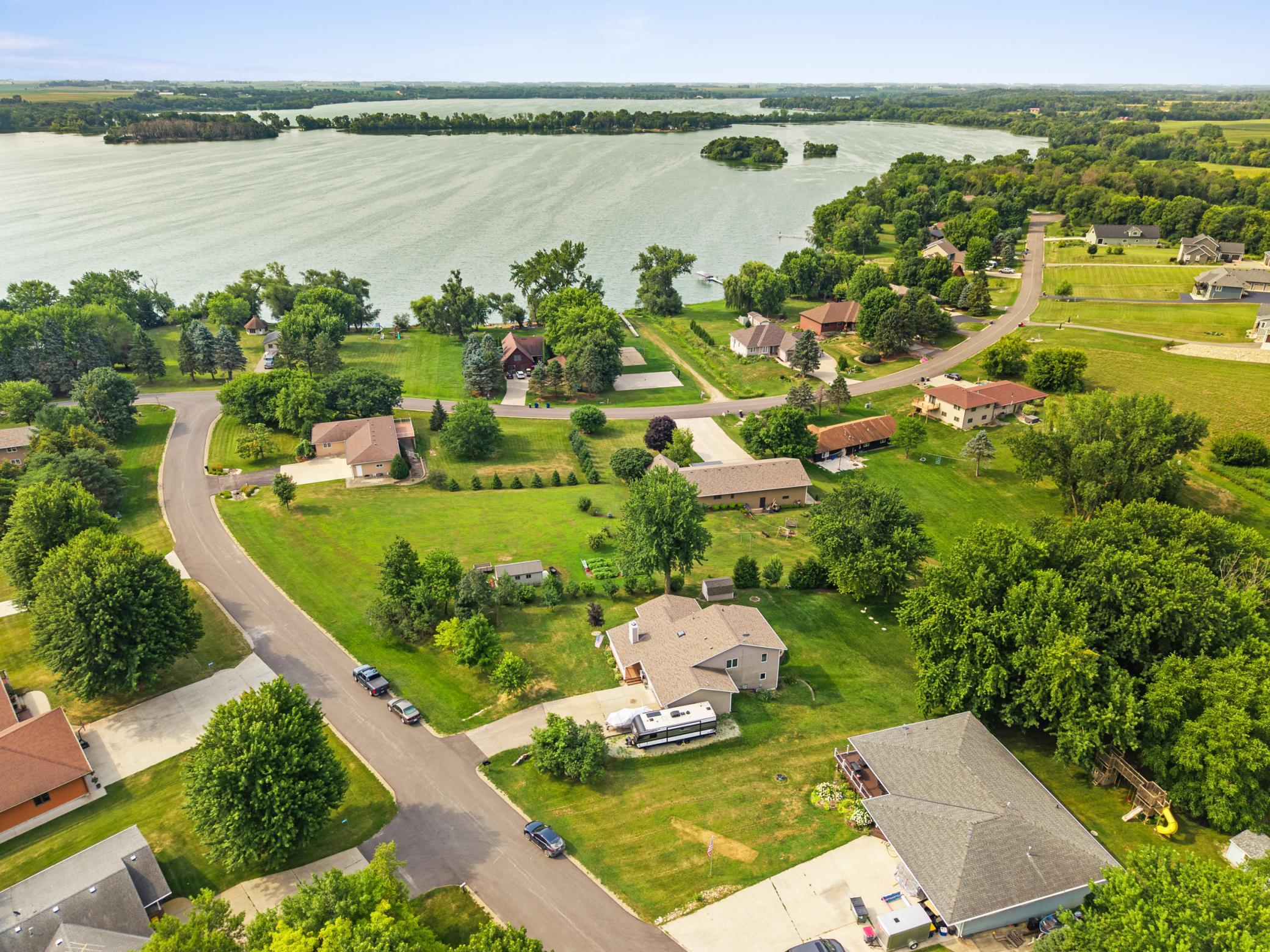 4038 Wells Lake Way — photo