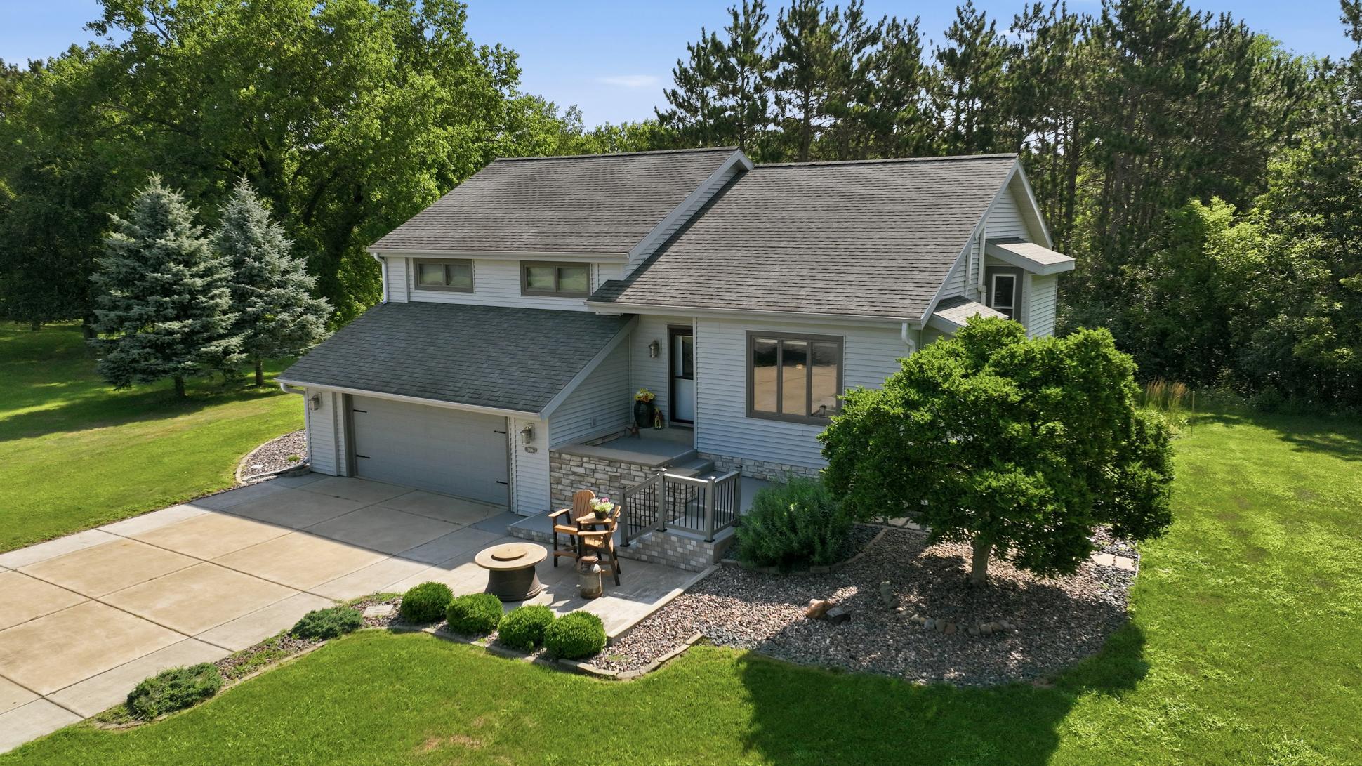 2416 Aurora Circle — photo