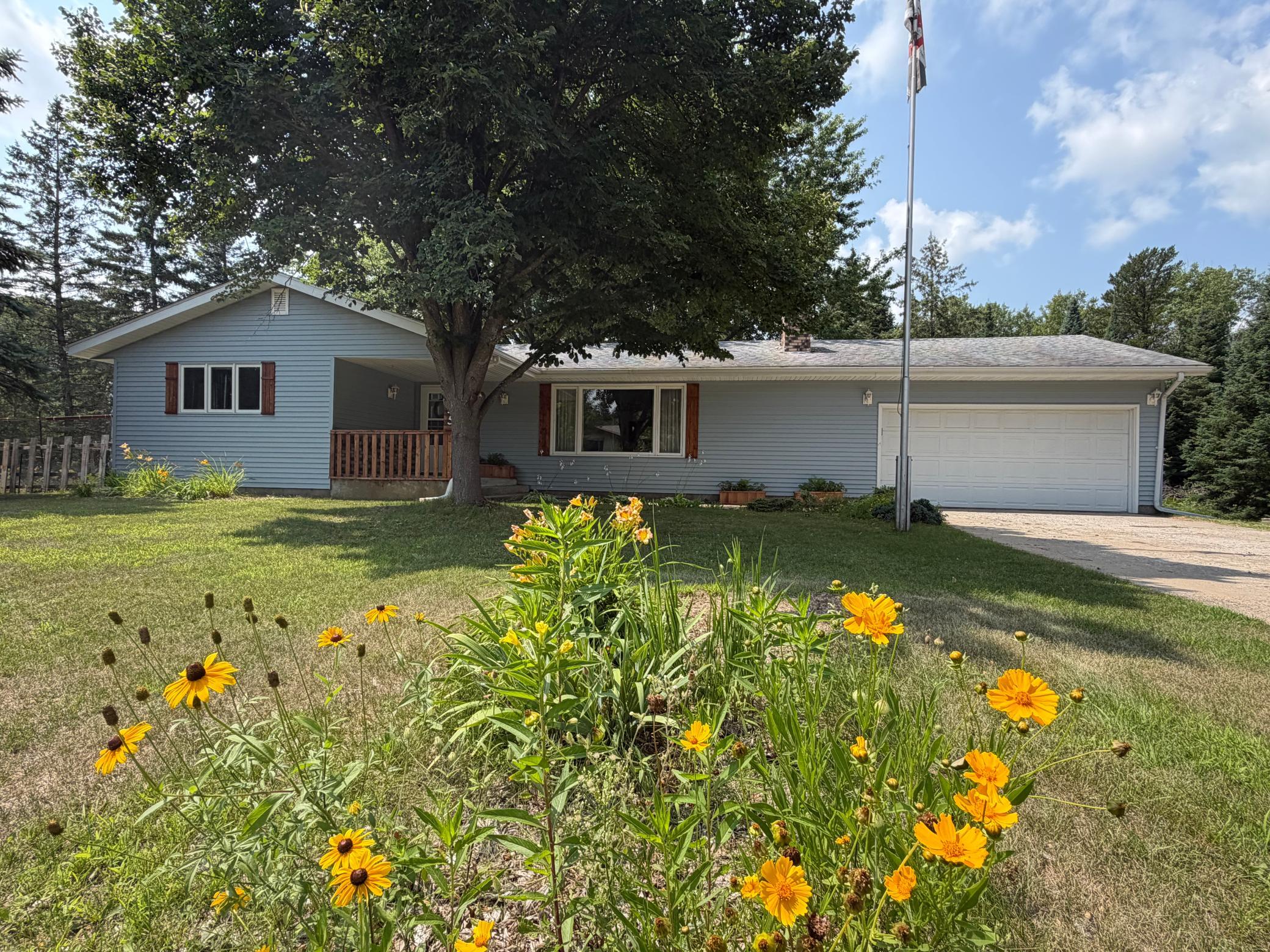 6845 Dickinson Drive NW — photo