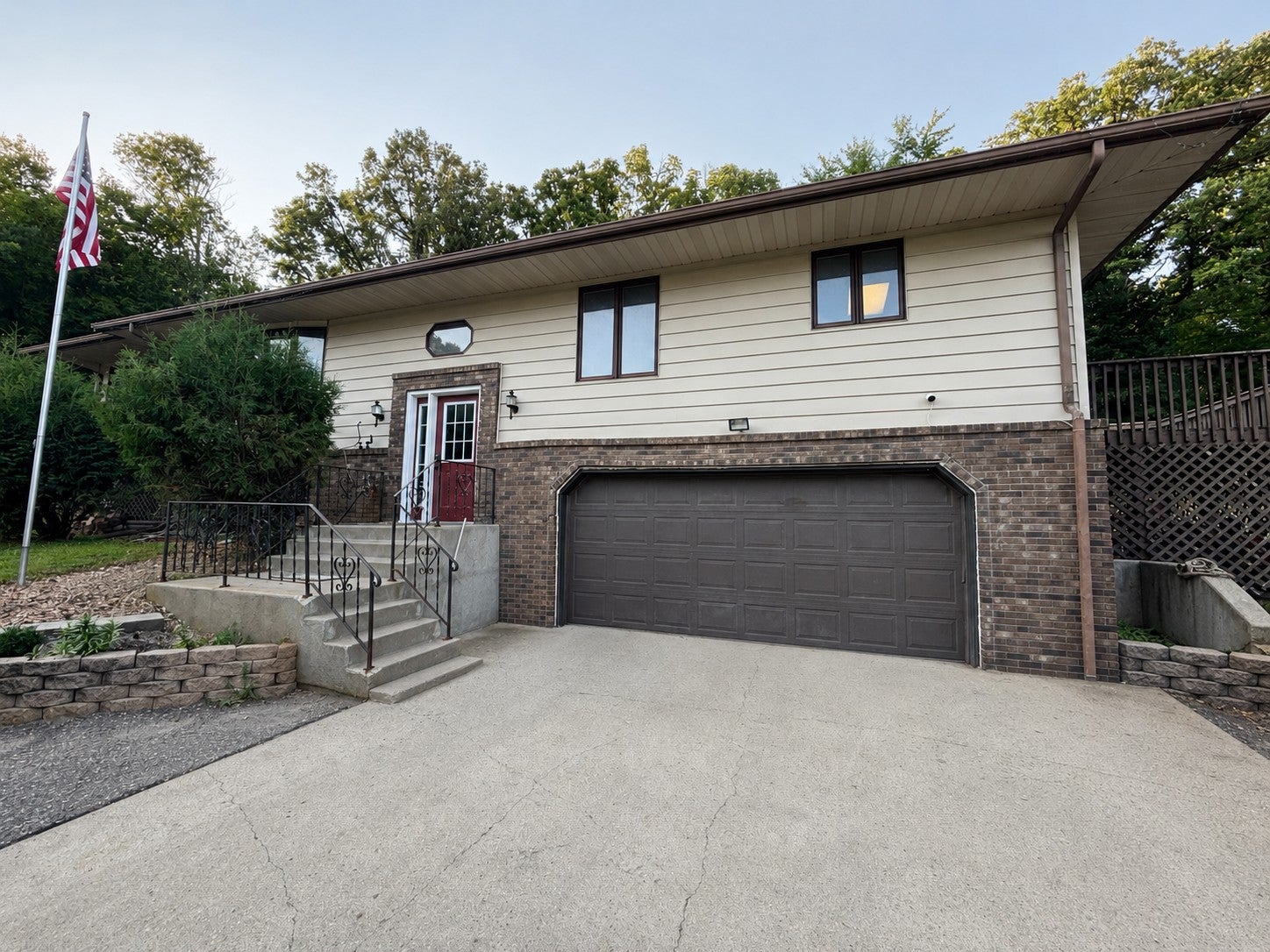 61689 Leaf River Road — photo
