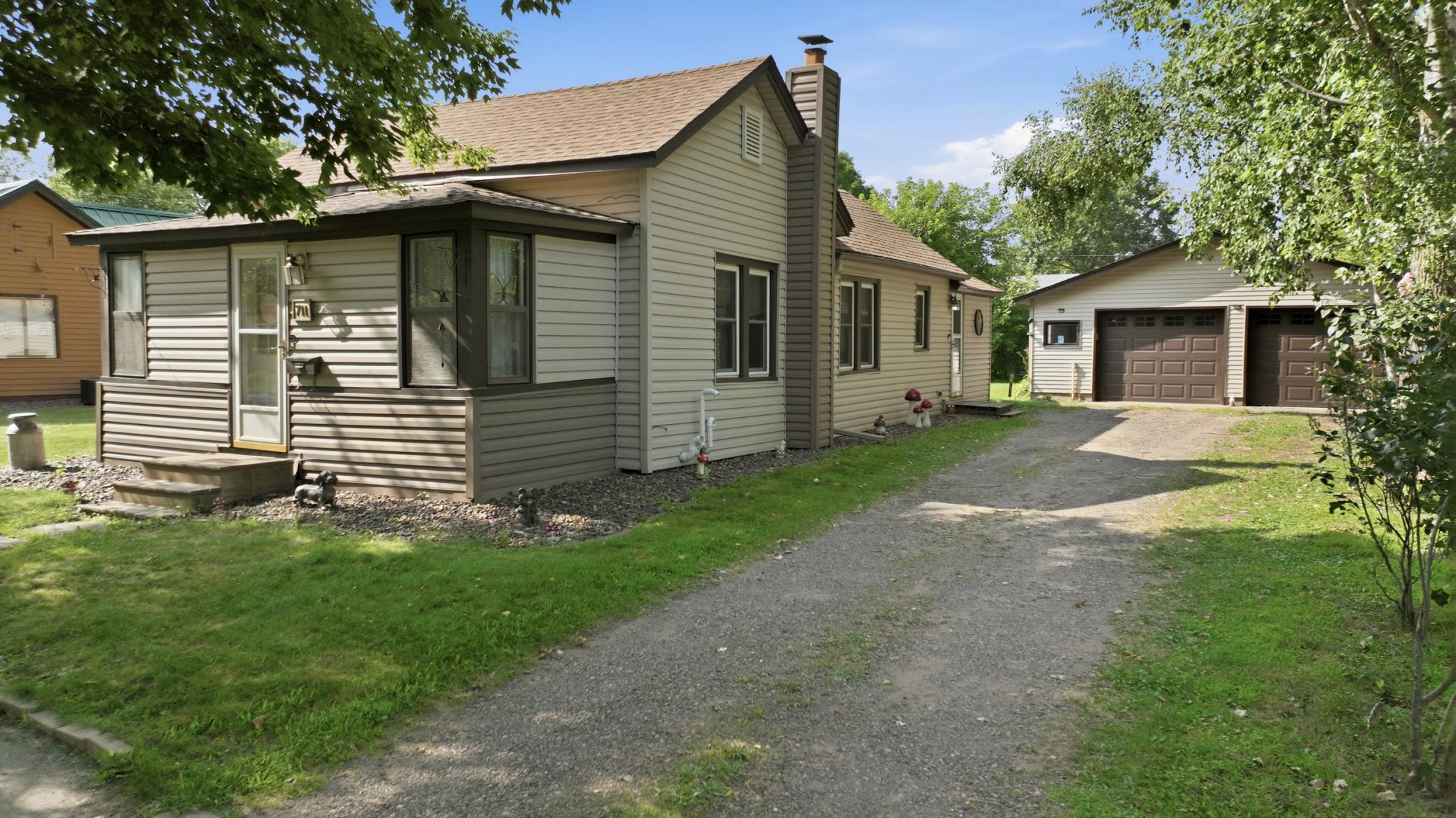 711 Duke Street — photo