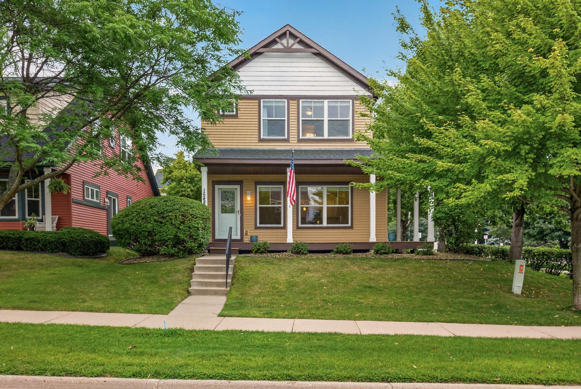 1548 Legacy Parkway E — photo