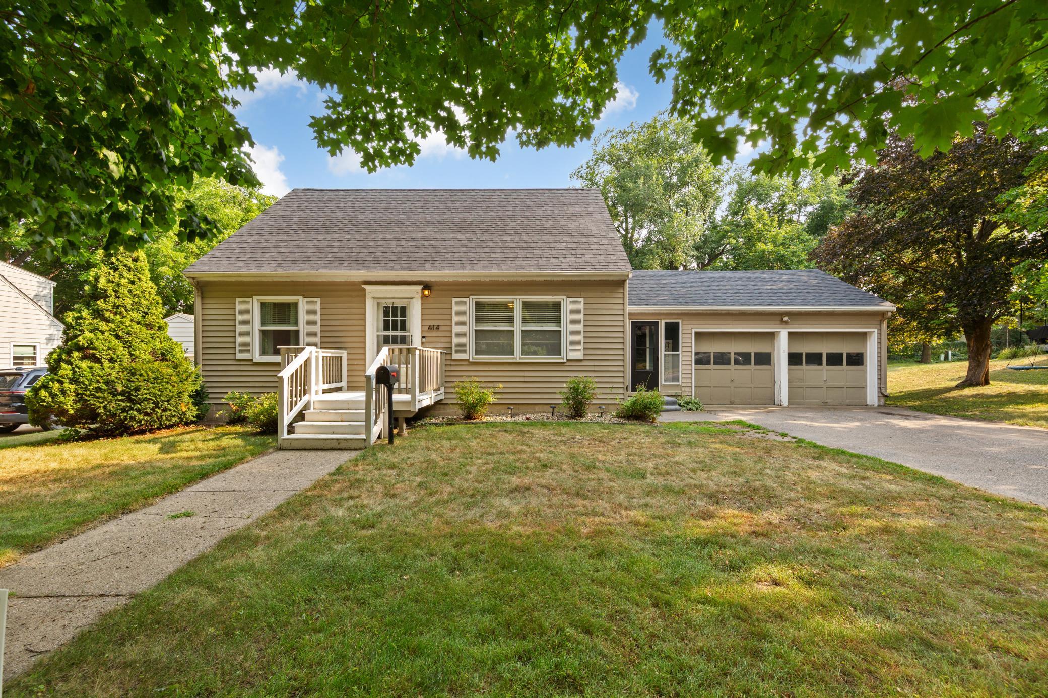 614 Lower Johnson Circle — photo