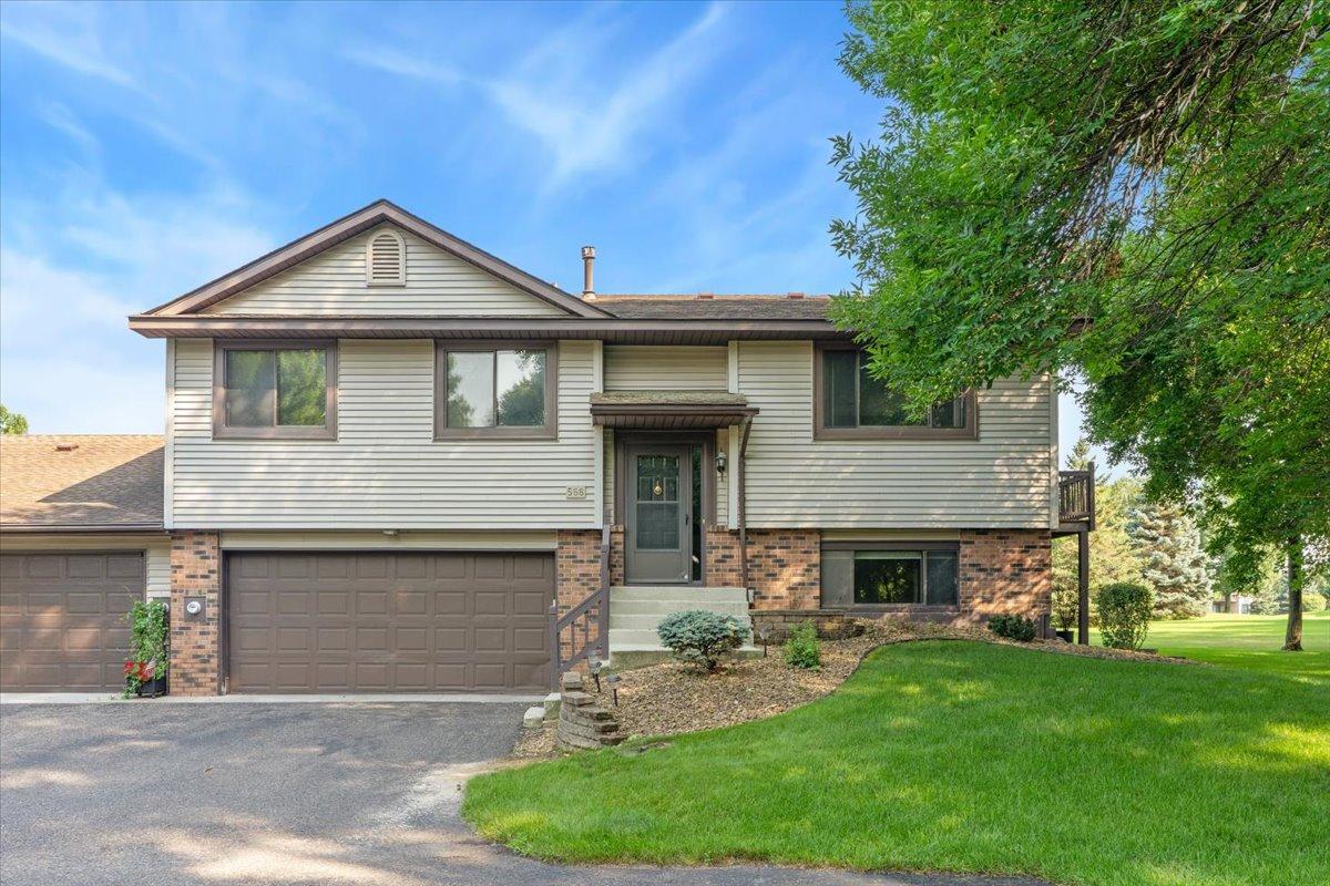 566 Donegal Circle — photo