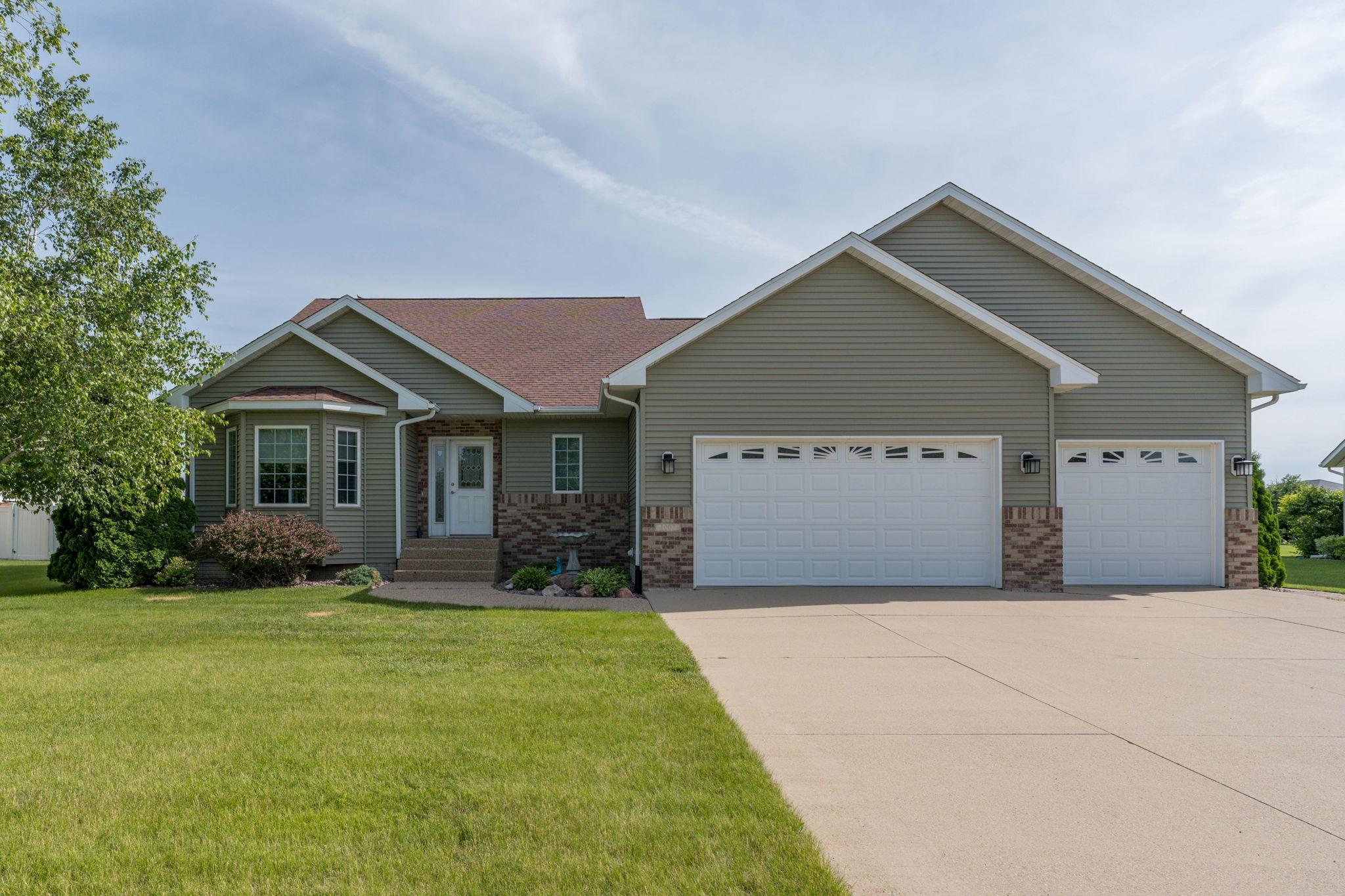 1007 Crystal Lake Drive — photo