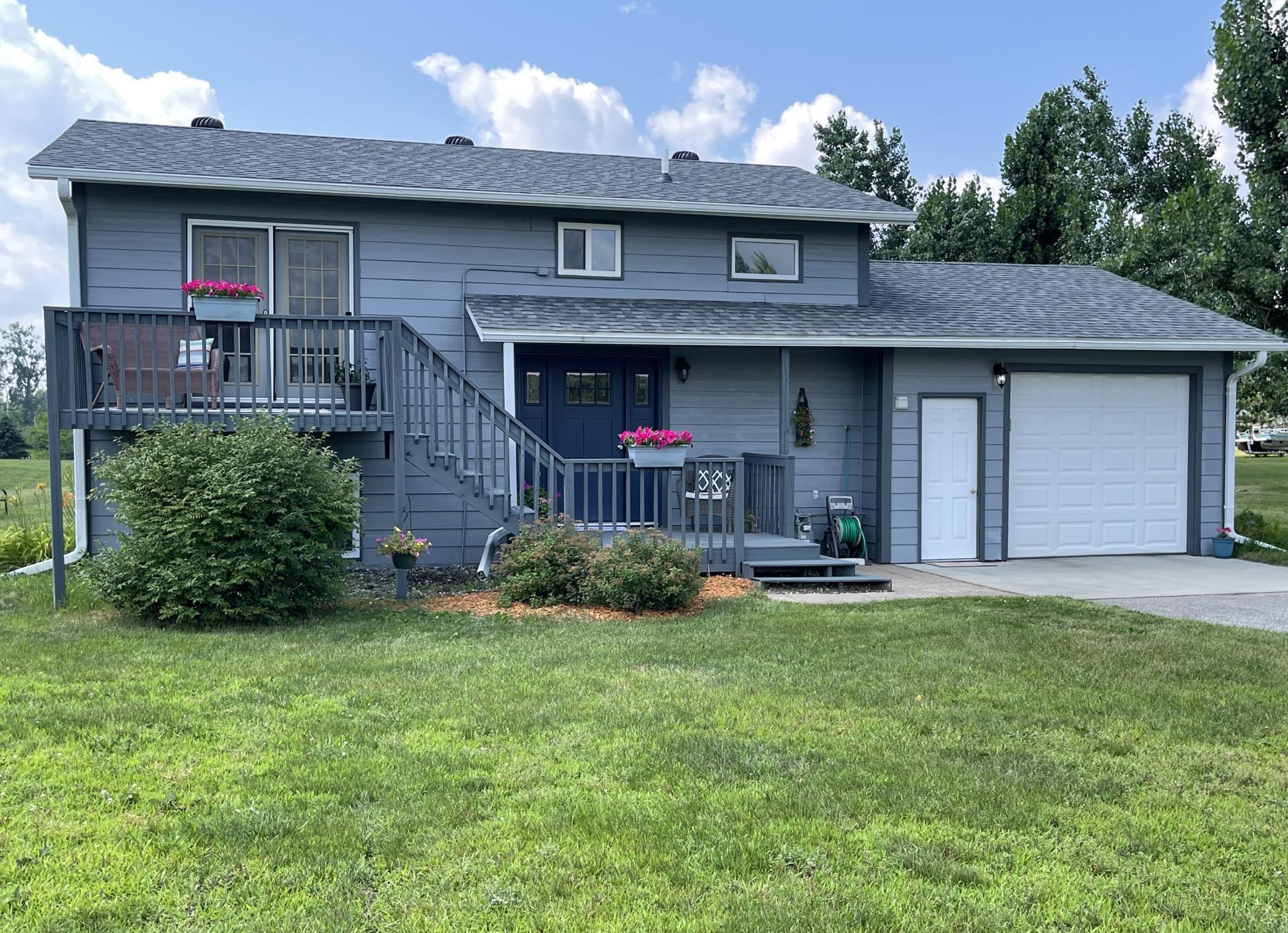 121 Merle Court NE — photo