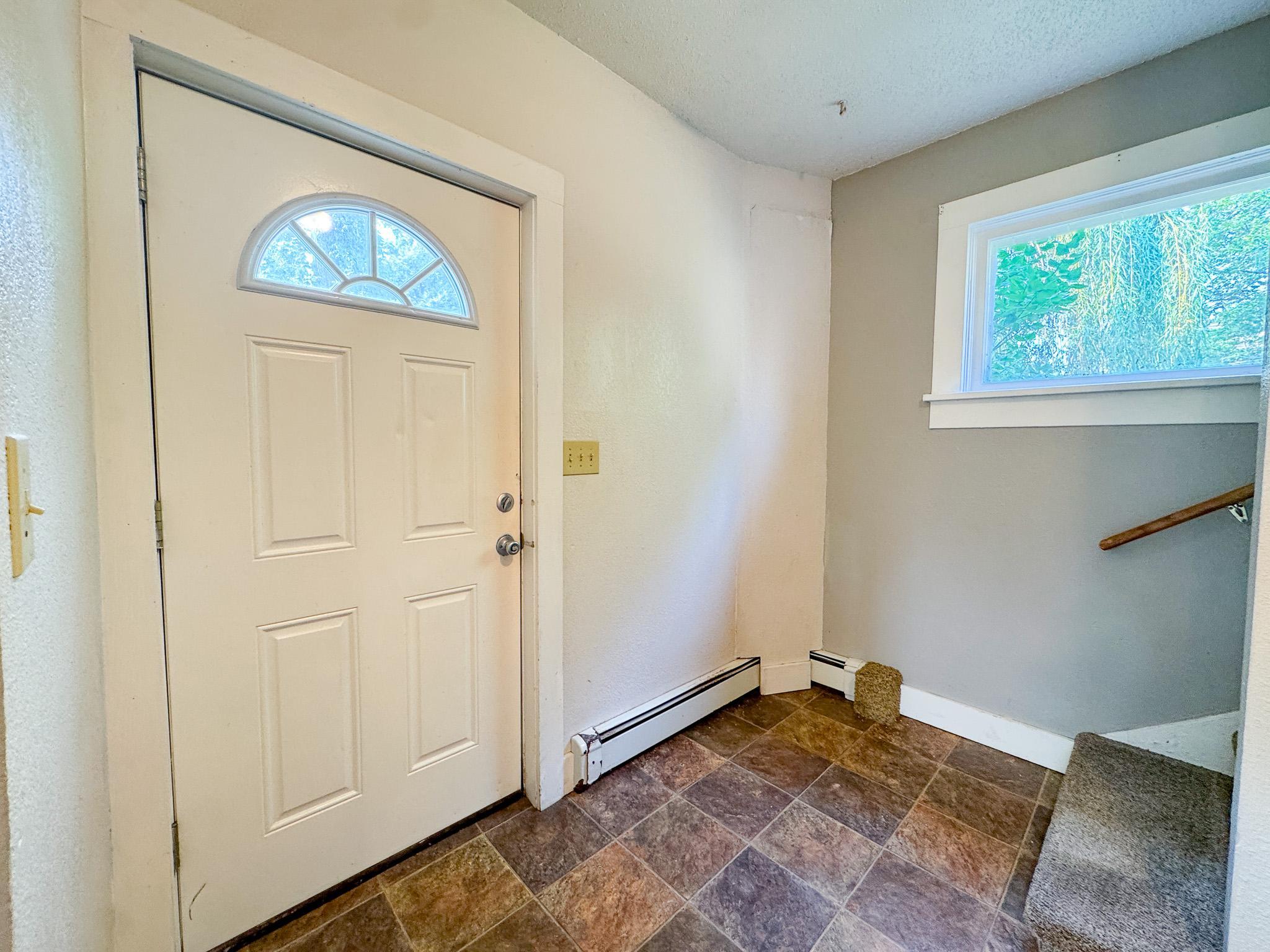 127 E Summit Avenue, Fergus Falls, MN 56537 — photo 3