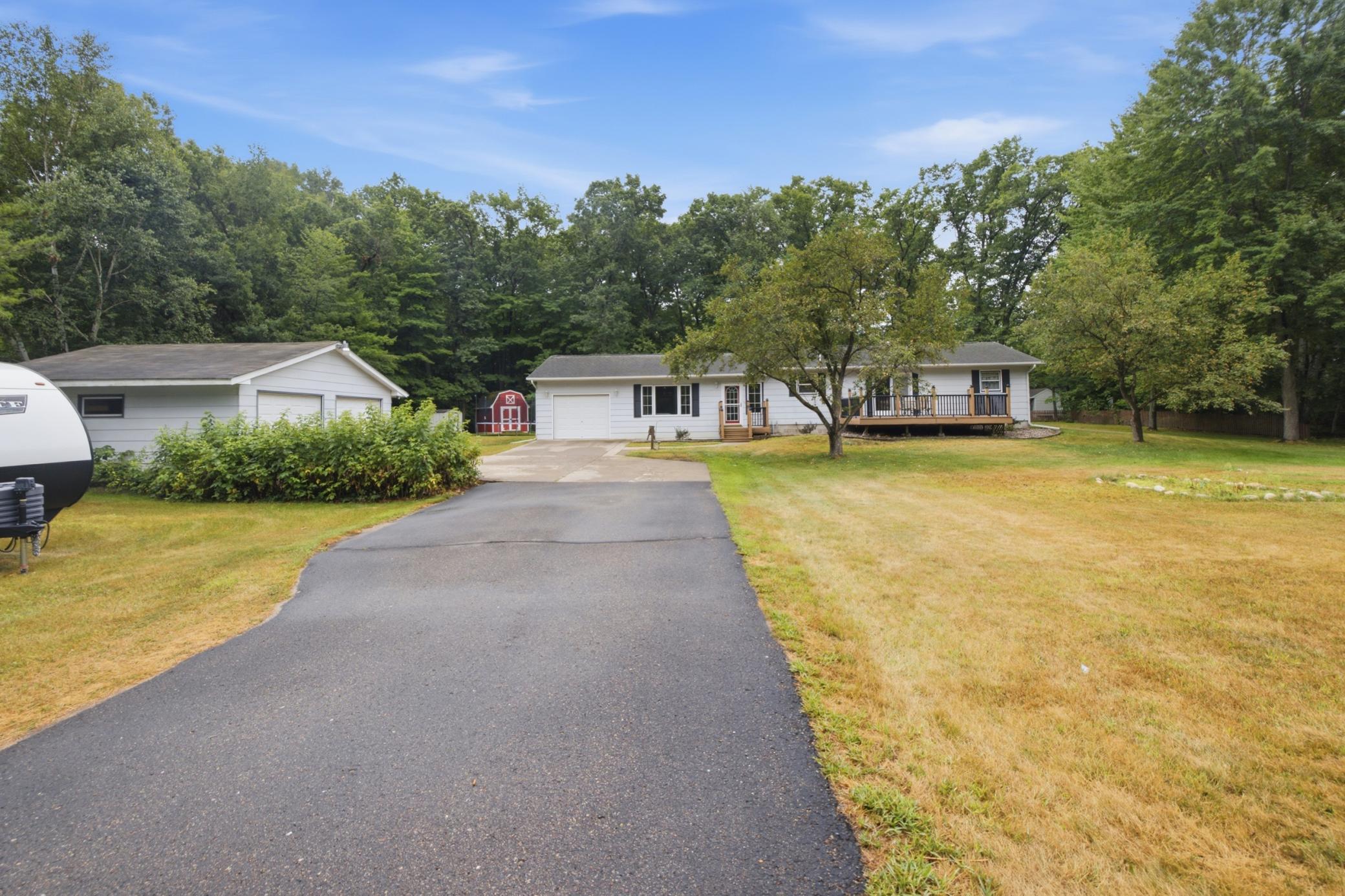 3339 Bluebird Road — photo
