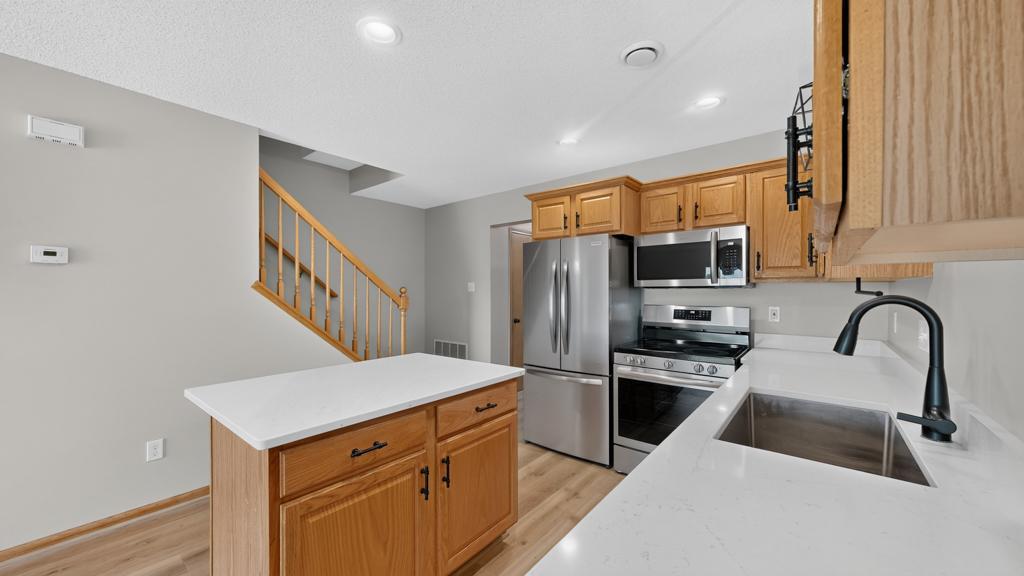 626 Pointe Court SW, Rochester, MN 55902 — photo 3