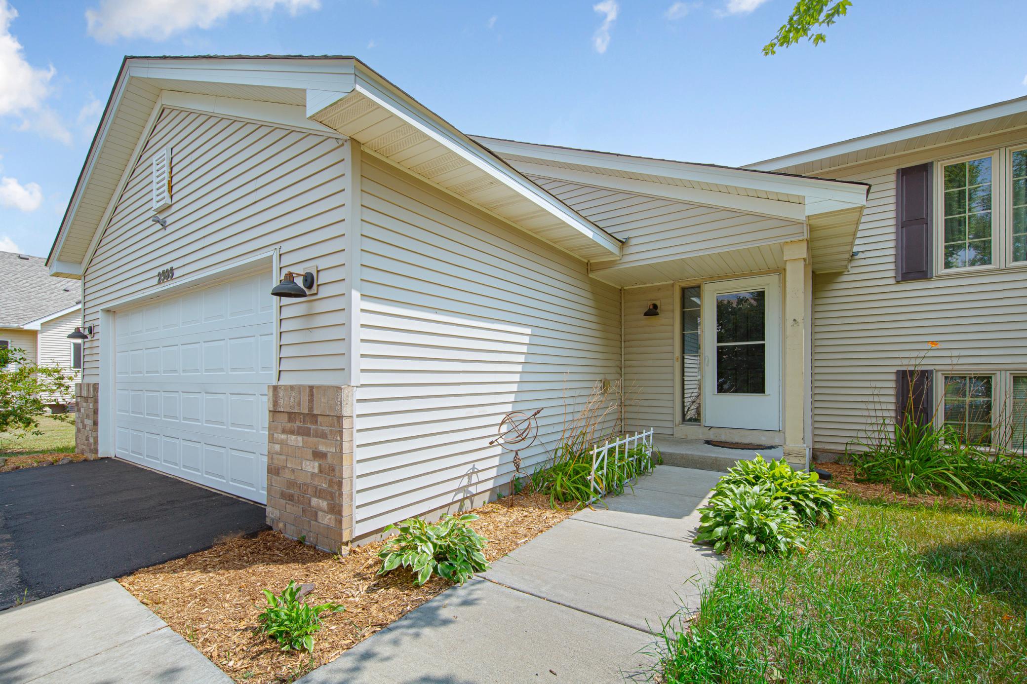 2505 Country View Drive — photo
