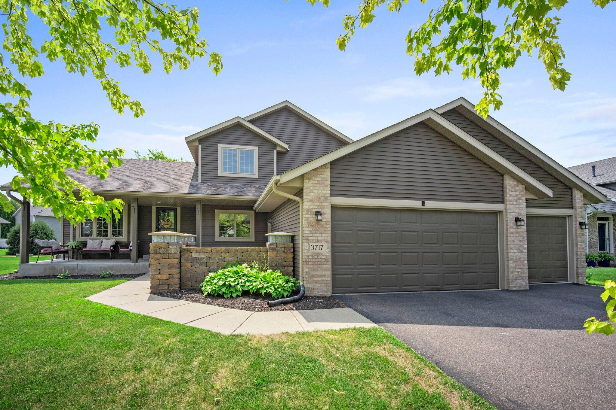 3717 90th Crescent N — photo
