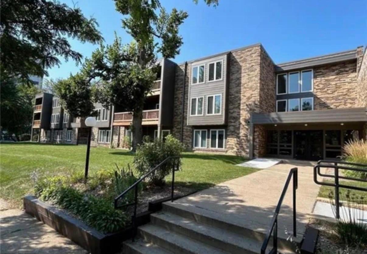 450 Ford Road 215 — photo