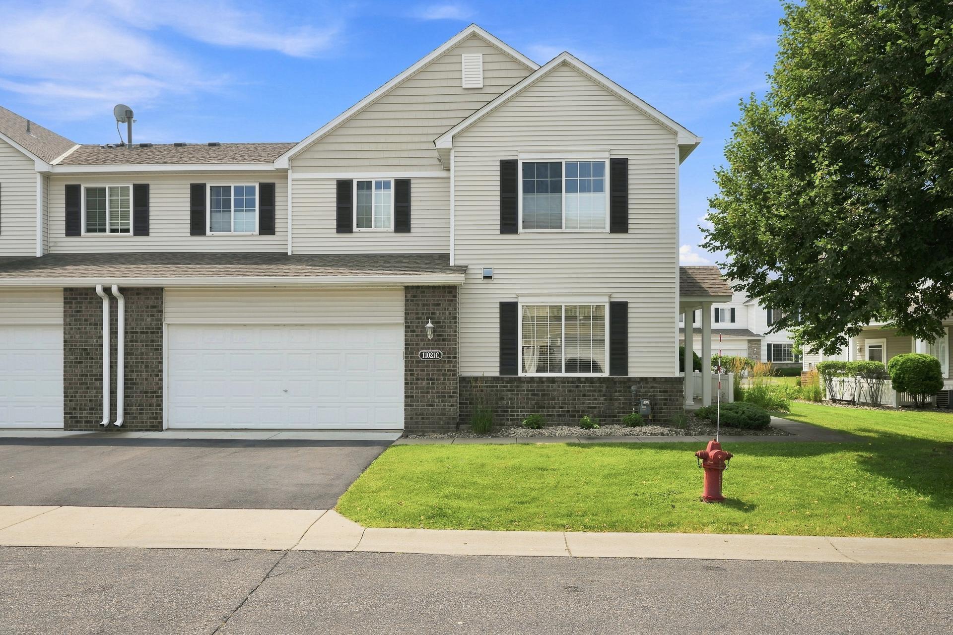 11021 Oak Grove Circle #C — photo