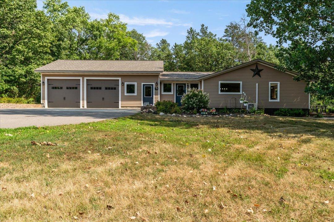 1565 Stallion Road SW — photo