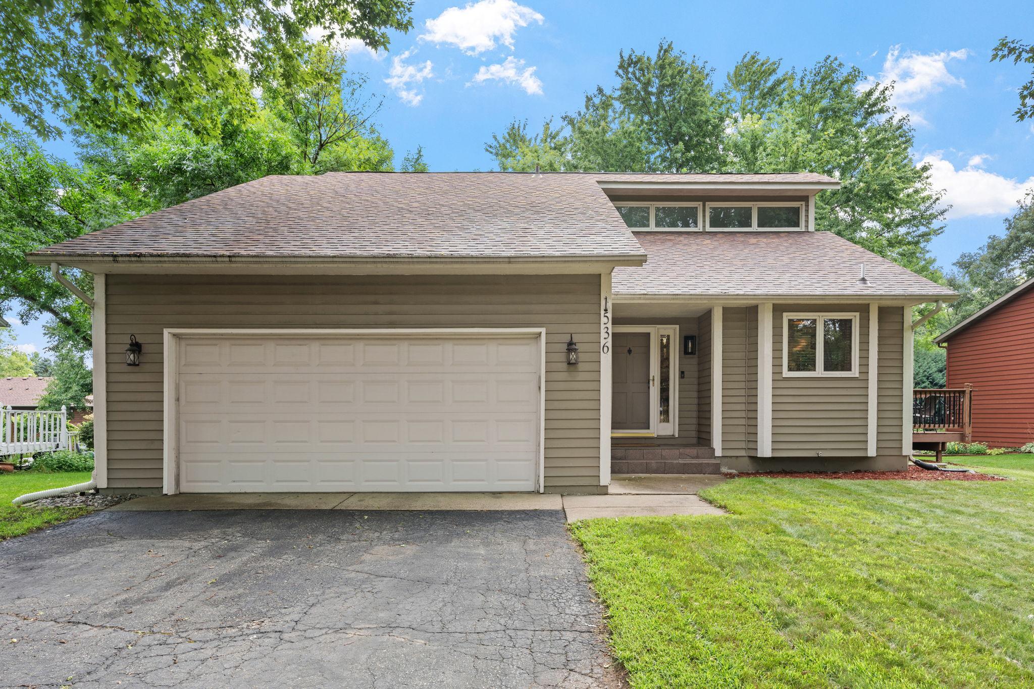 1536 Prairie Hill Road — photo