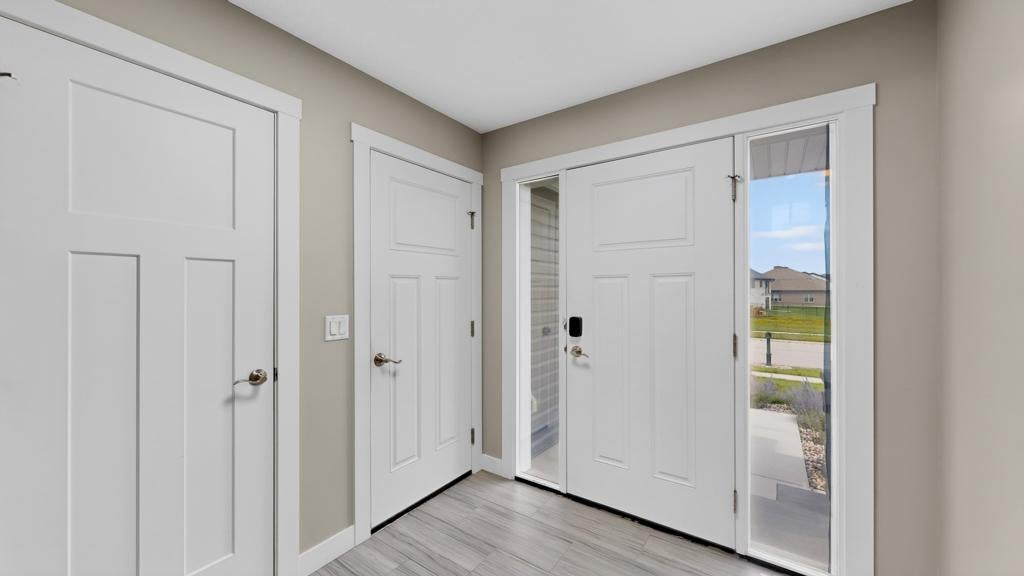 886 Portsmith Drive NW, Rochester, MN 55901 — photo 3