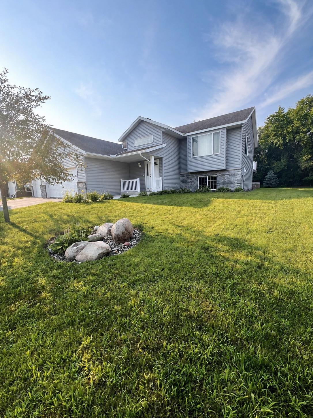 206 Rookery Drive — photo