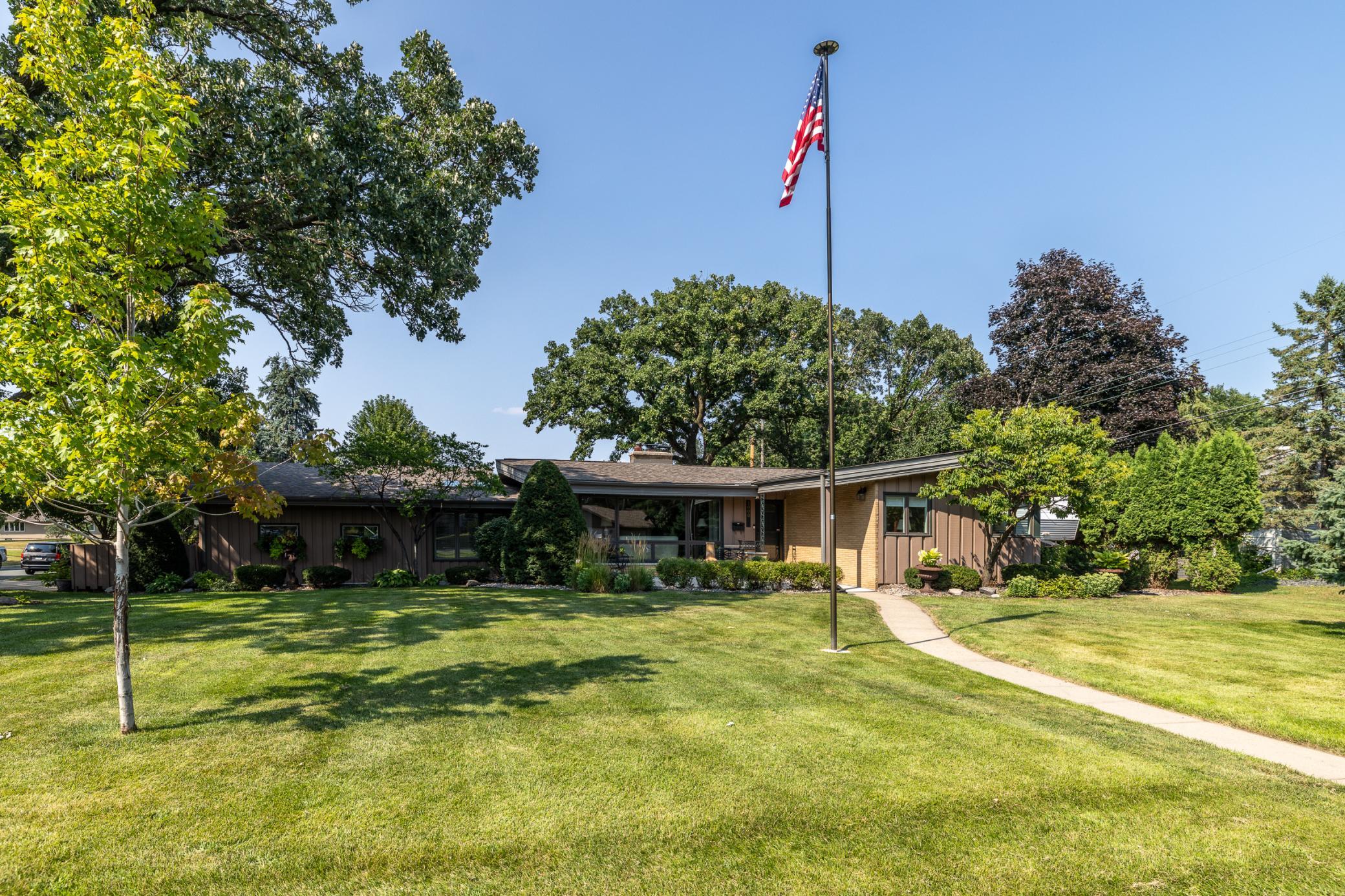 1000 Mound Spring Terrace — photo
