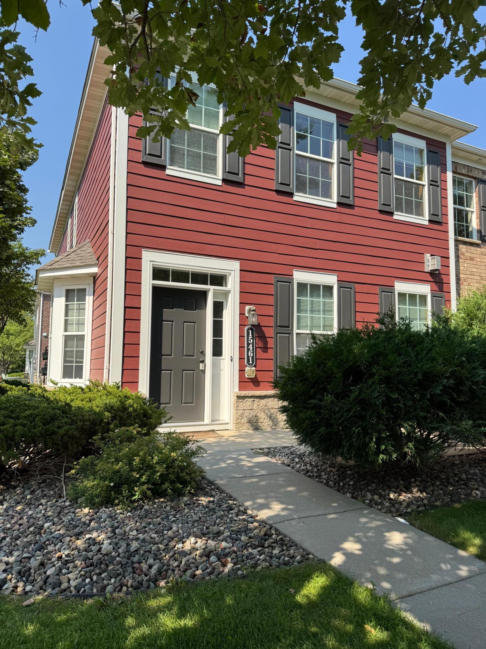 15461 Frost Path 1501 — photo