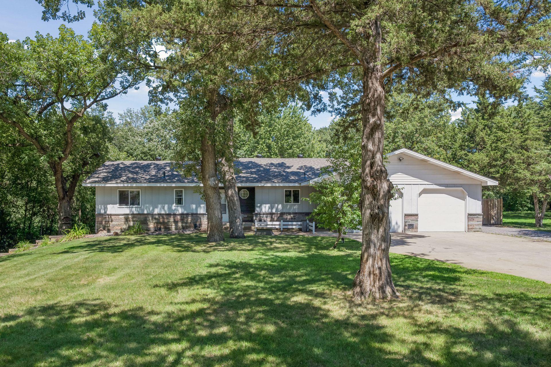 21946 Oak Heights Circle — photo