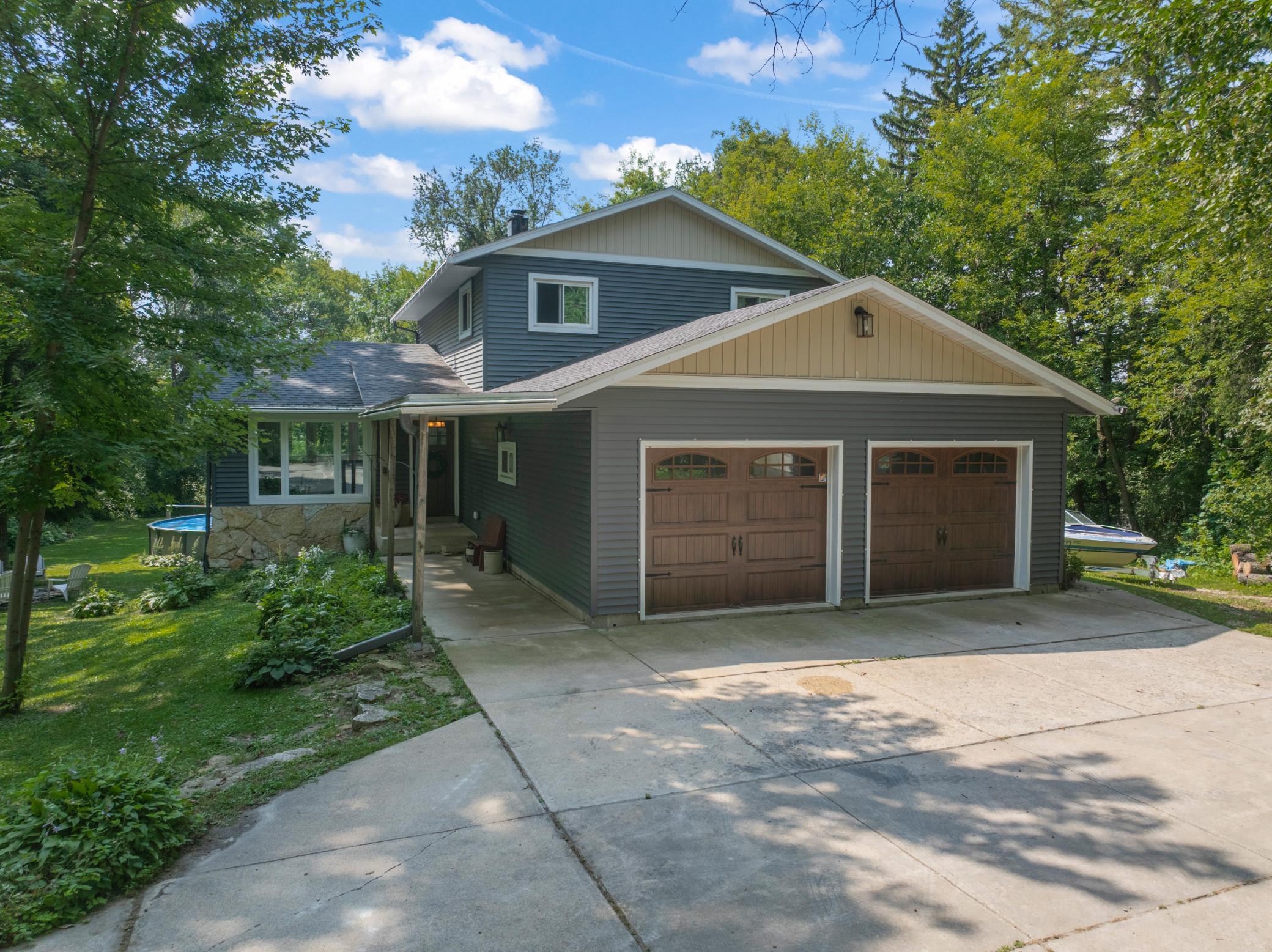 6813 Woodbine Court SE — photo