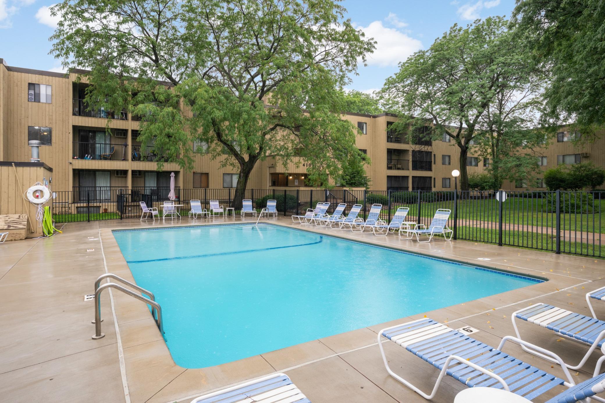 4101 Parklawn Avenue 316 — photo